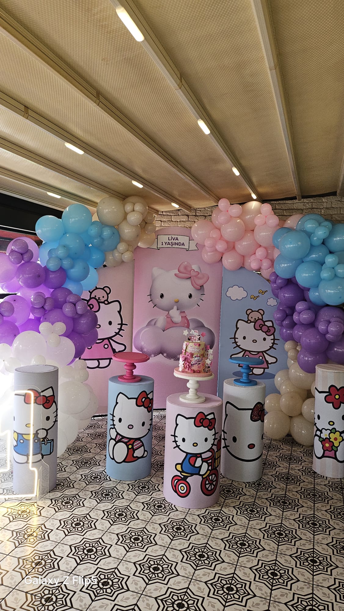 Hello Kitty Temalı Doğum Günü Hediye Önerileri görseli 3