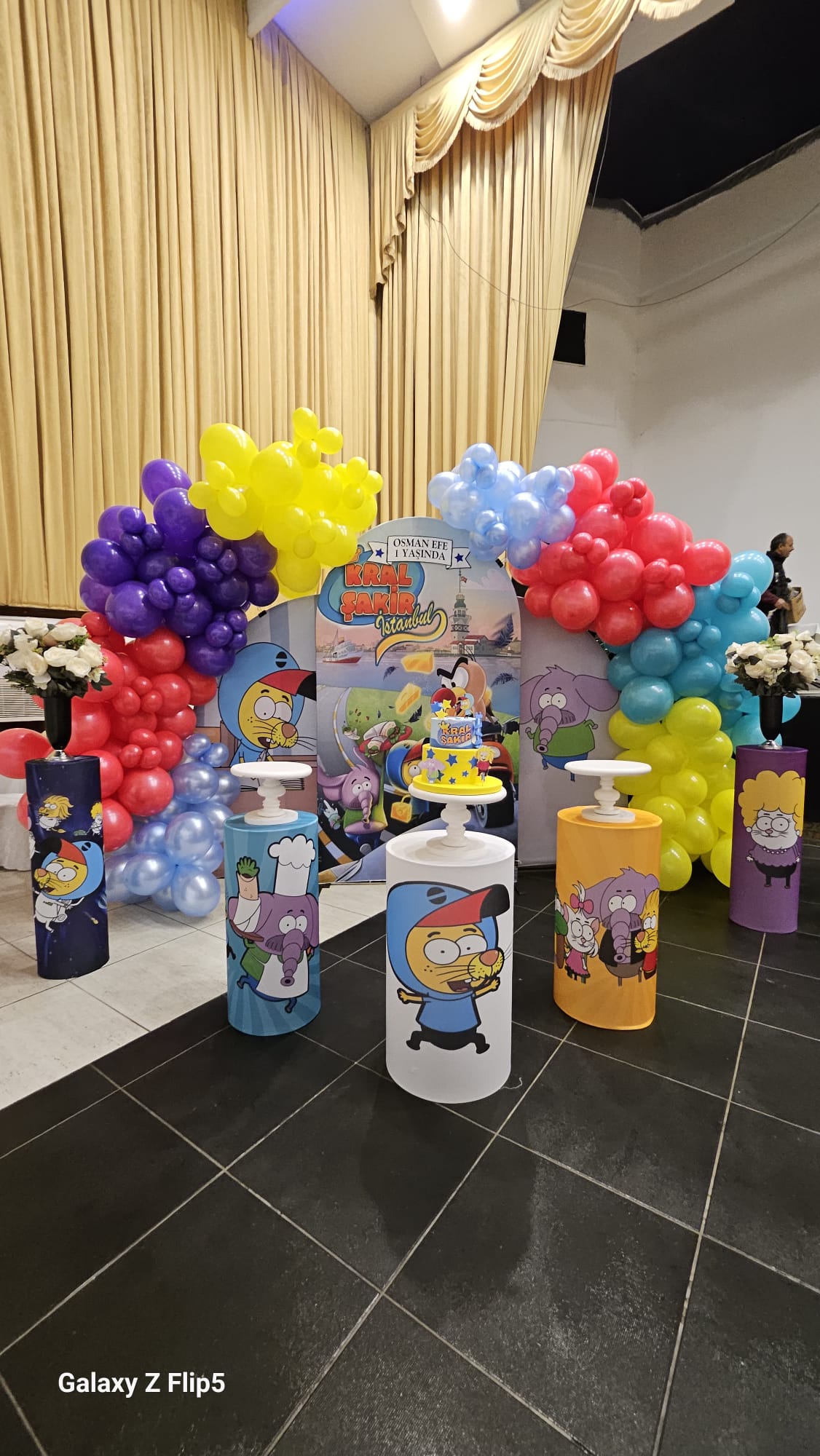 Premium malzemeli düğün giriş tüneli ve balon tavan dekorasyonu: Şişli ve çevresi iş planı rehberi — galeriden görüntü